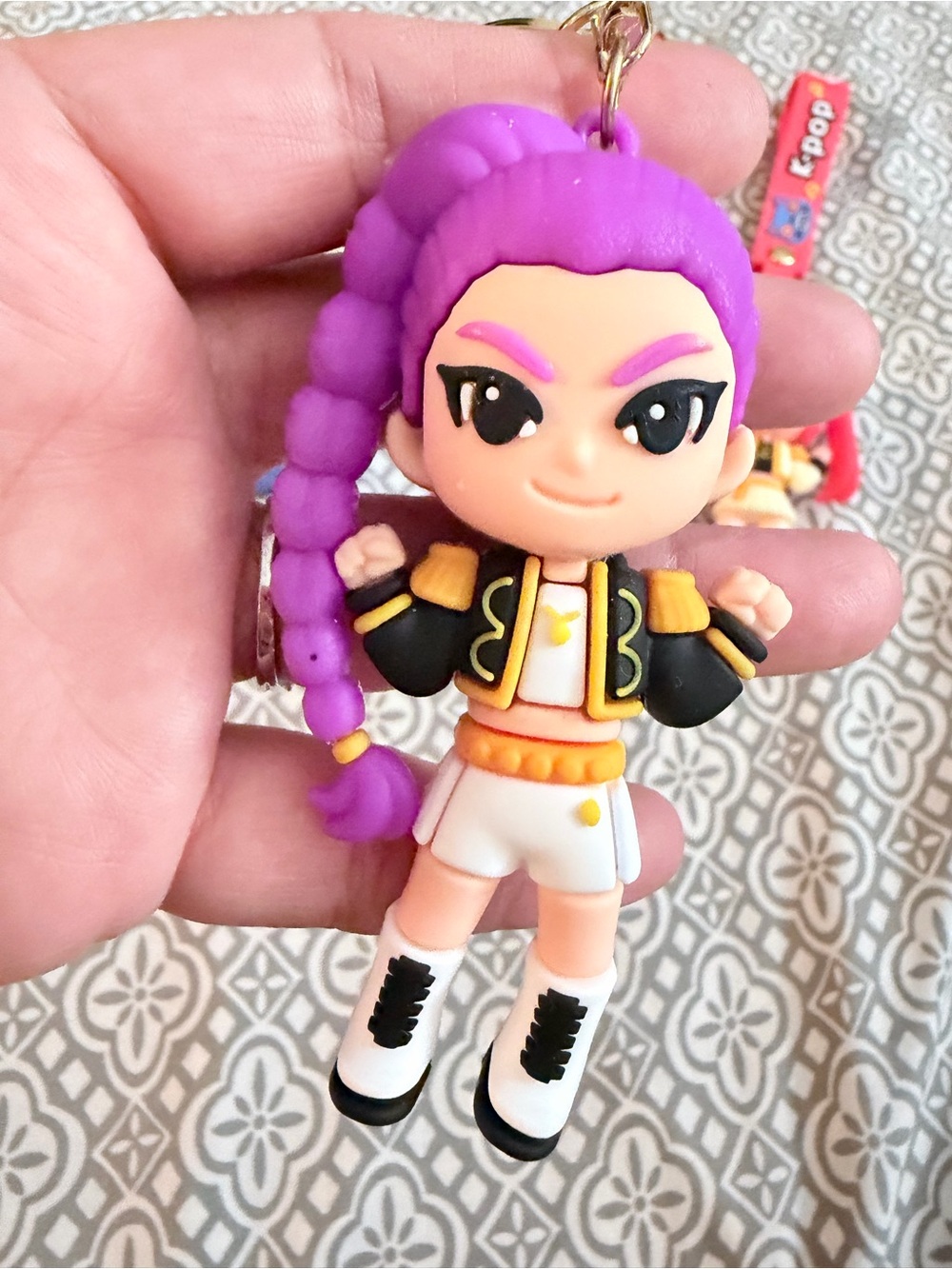K-pop Character Keychain Set — Bright Blue, Purple, Black, Red - Picture 2 of 5